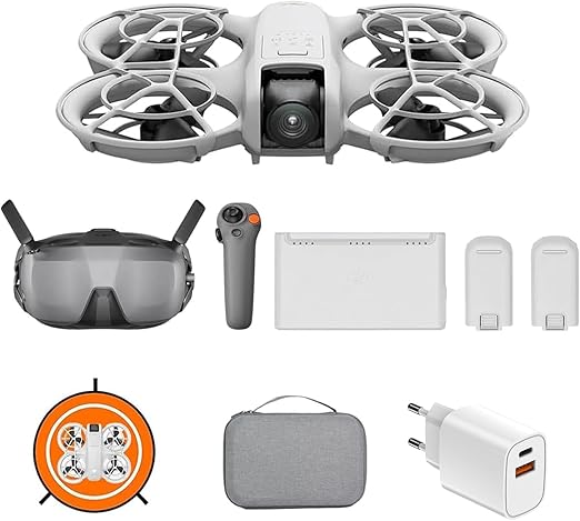 DJI Neo Motion Fly More Combo (Bundle), Mini Drone avec Caméra 4K UHD pour Adultes, Drone Suiveur qui Vole Seul de 135 g, Décollage du Creux de la Main, Suivi de Sujet, avec RC Motion 3 et 3 Batteries