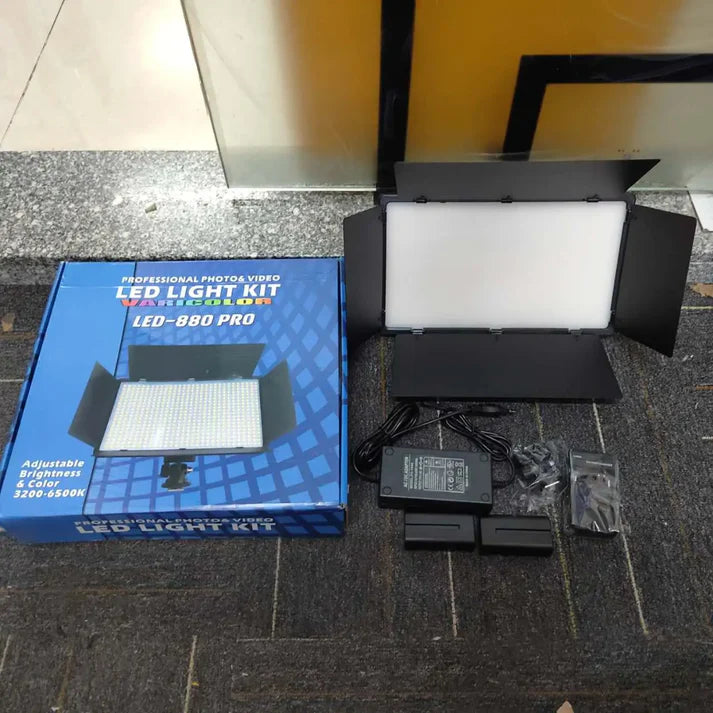 Pro LED 880 - Kit d'éclairage Professionnel